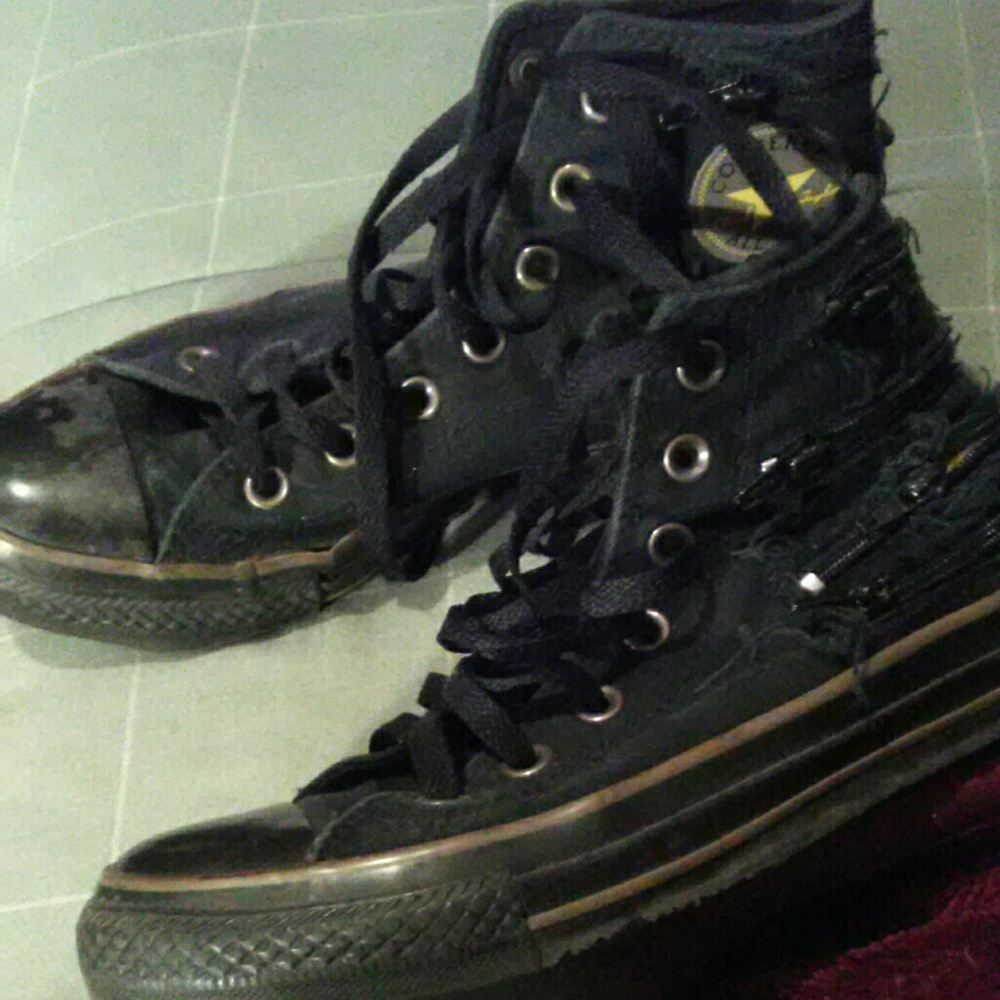 Converse